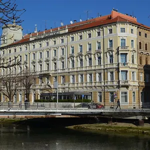 & Infinity Apartment