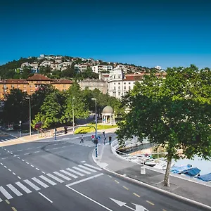 Deluxe Apartments&rooms Revis Rijeka
