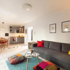 Paha-paha Modern With Sea View, Fast Wi-fi, And Free Parking! Apartment