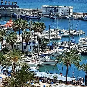 https://estepona-port-estepona-29680.es-andalucia.com
