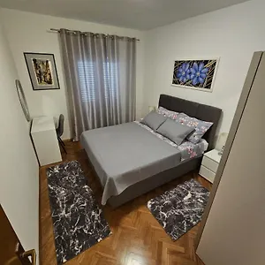 https://apartments-grgic-trogir.splithotels.org