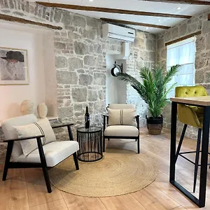 https://dani-apartments.splithotels.org