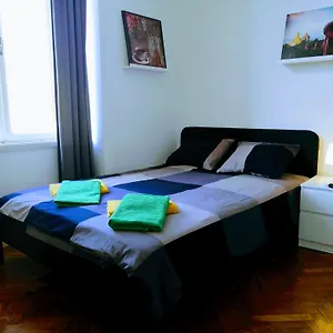 https://pula-center-green-park-apartments-and-rooms.pula-hotels.org
