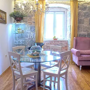 Theatre Apartamento Split